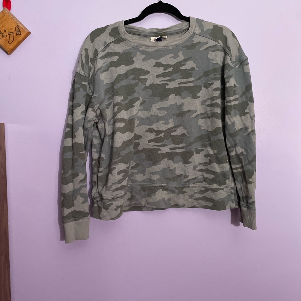 camo crew neck